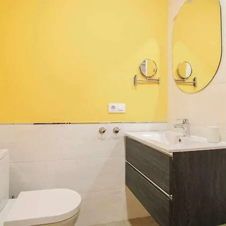 Apartament Unico En Muralla Roja - 0412 *