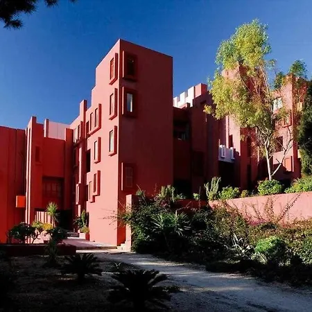 Unico En Muralla Roja - 0412 *