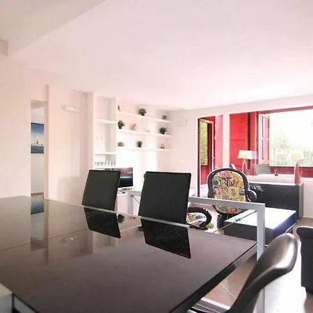 Apartament Unico En Muralla Roja - 0412 *